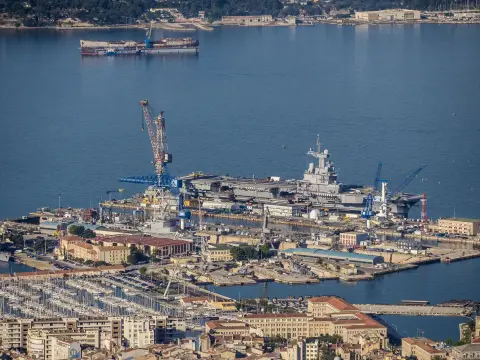 Porte-avions Charles de Gaulle Toulon ©Marc Poveda